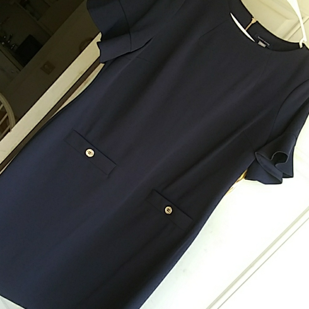 Tommy Hilfiger. NWOT Crepe/poly dress